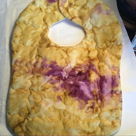 3/$25 or $12 ea. NWT Handmade Quilted Reversible Baby Bib. - Picture 3 of 11